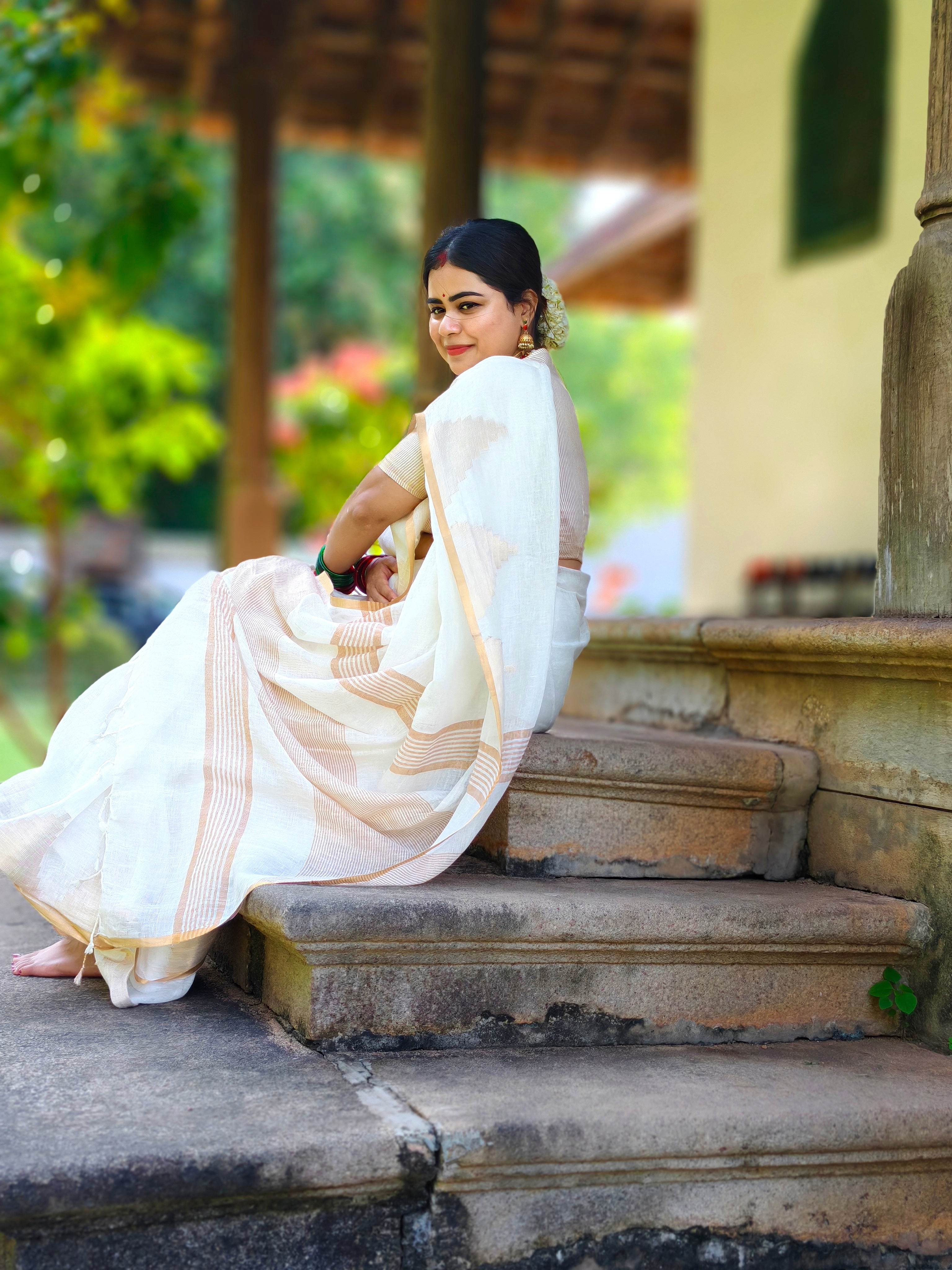 Onam Pure Linen Saree