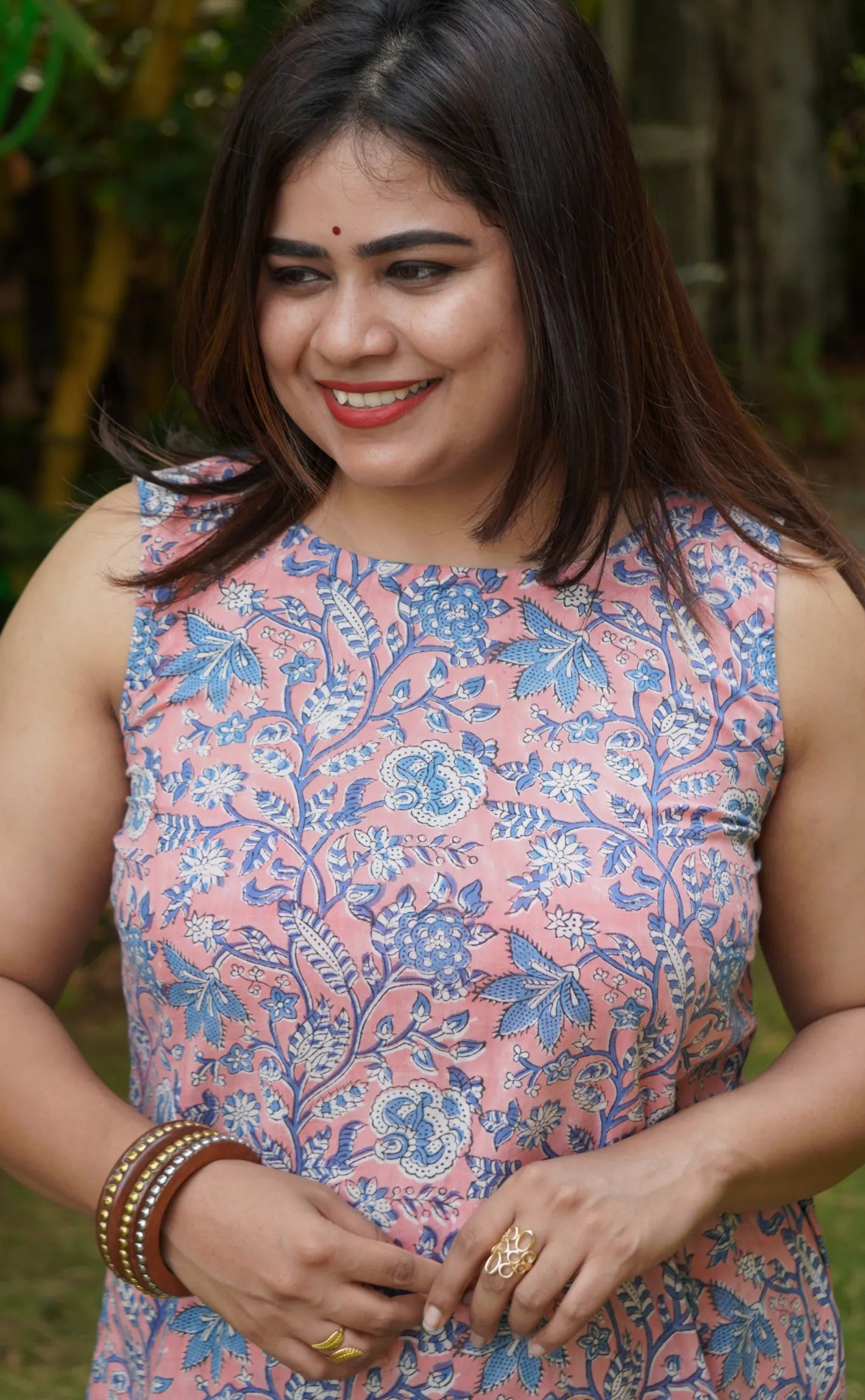 Neelima Sanganeri Cotton Sleeveless Co-ord Set- Bubble-gum Pink & Blue