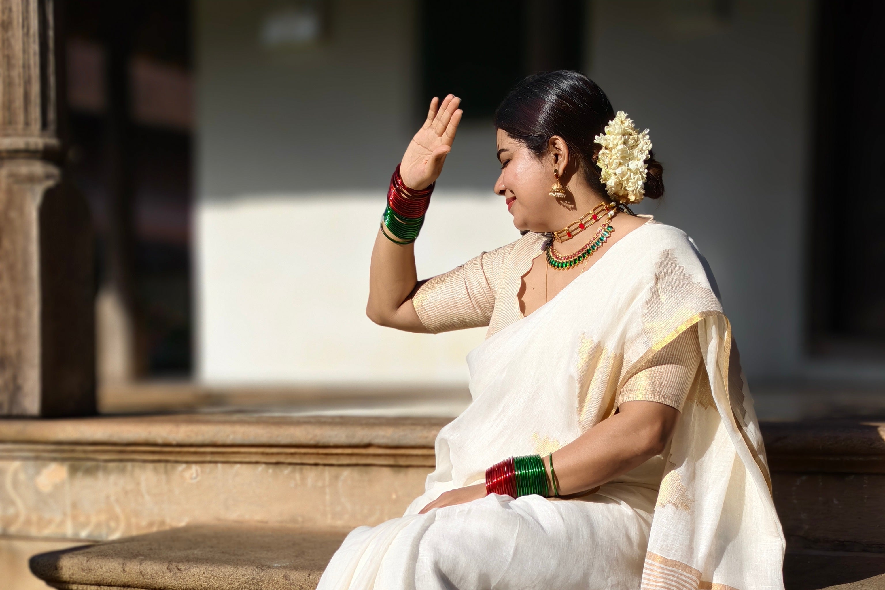 Onam Pure Linen Saree