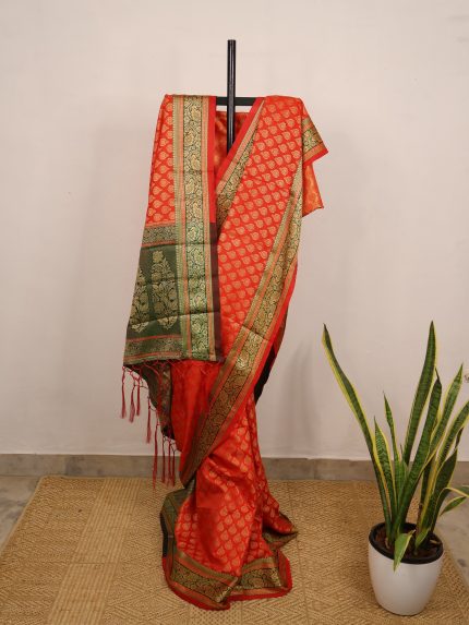 Chilly Red & Green Semi-Banarasi Saree